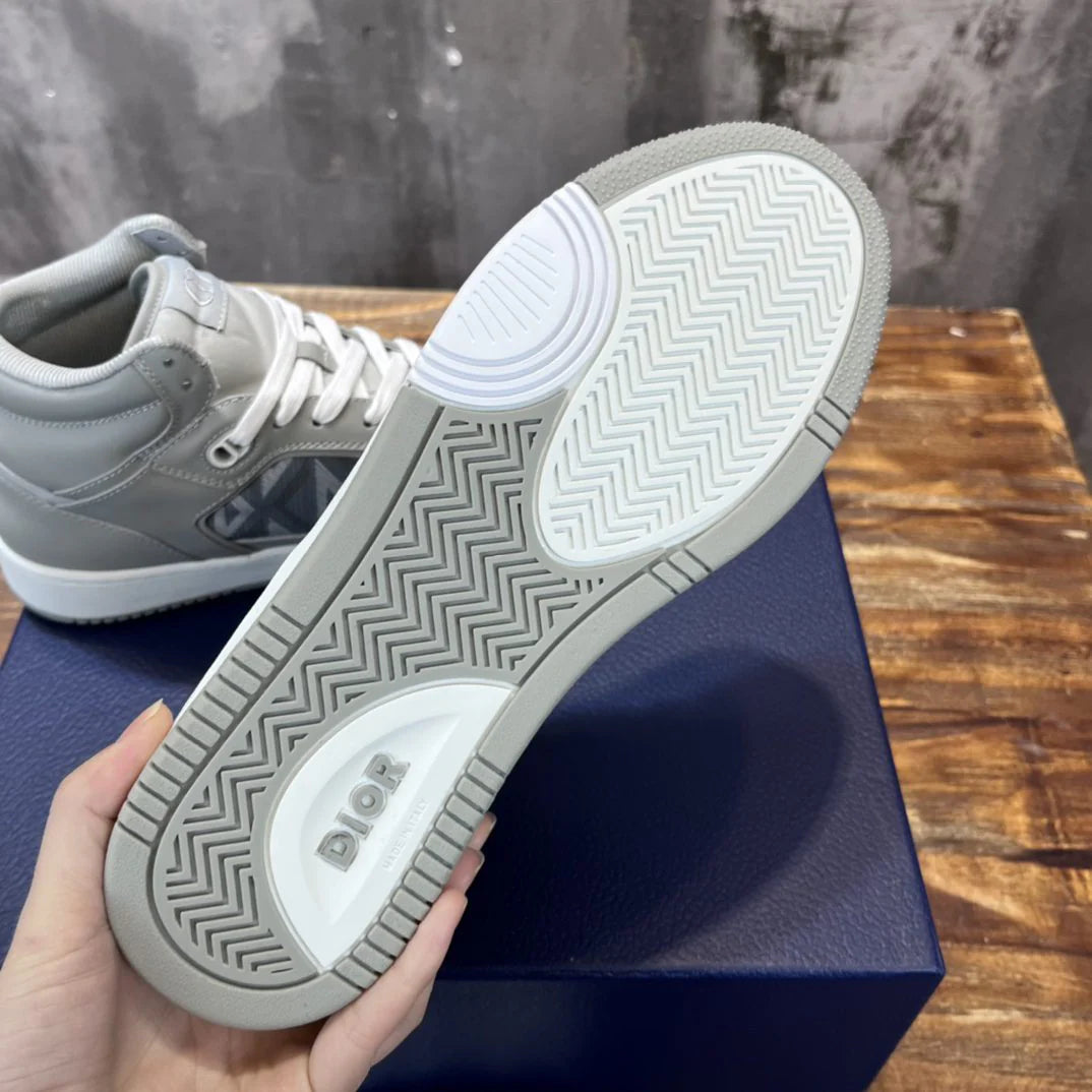 DIOR SNEAKER
