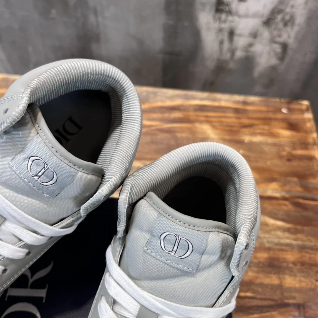 DIOR SNEAKER