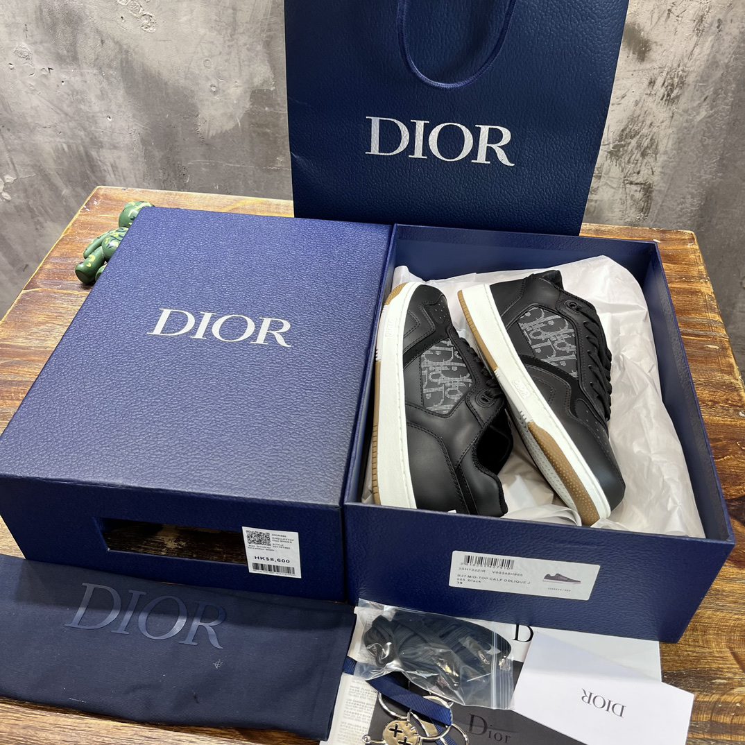 DIOR SNEAKER