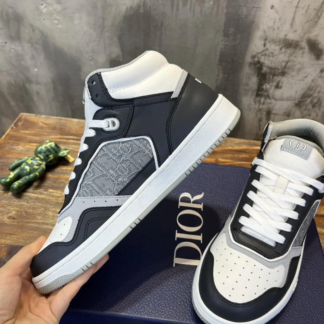 DIOR SNEAKER
