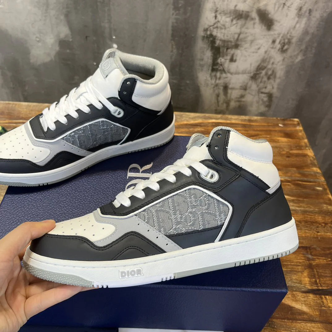 DIOR SNEAKER