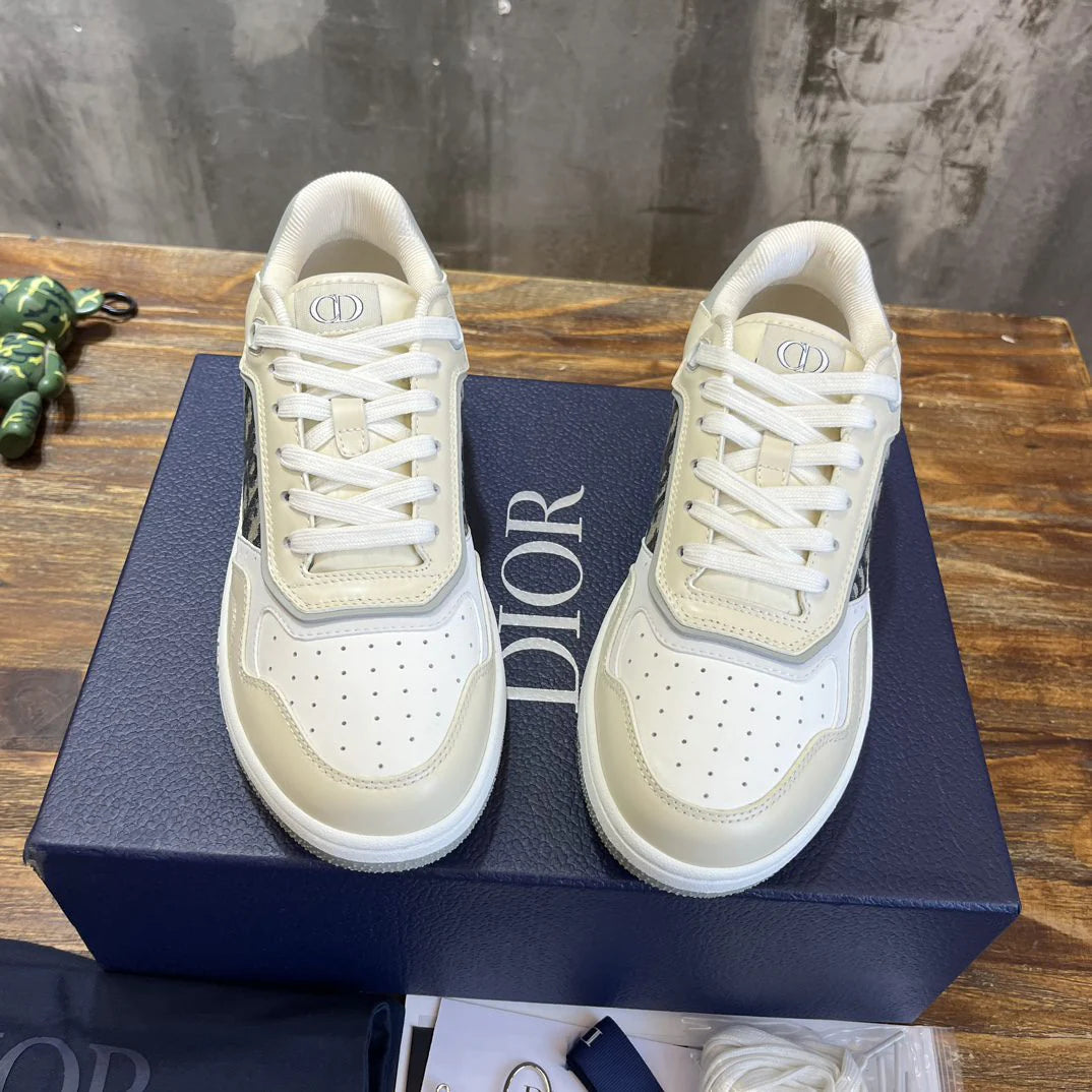 DIOR SNEAKER