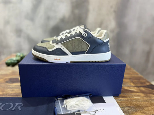 DIOR SNEAKER