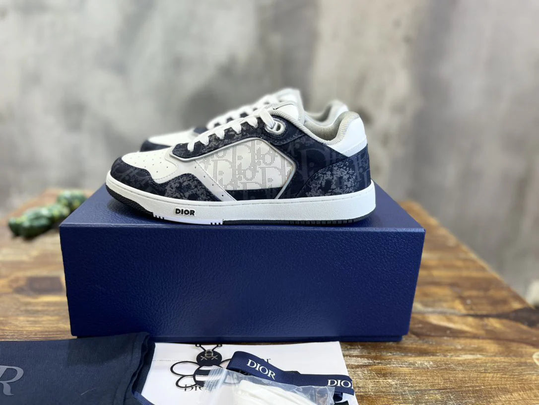 DIOR SNEAKER
