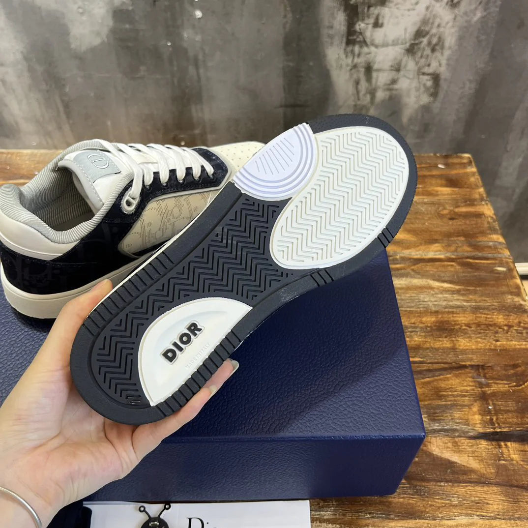 DIOR SNEAKER