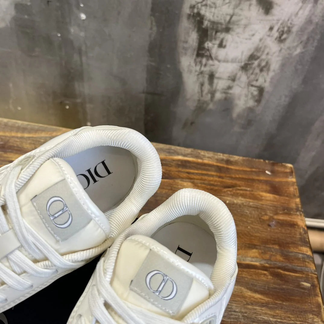 DIOR SNEAKER