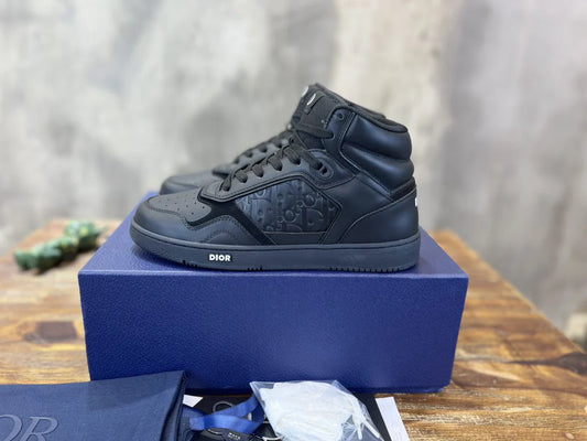 DIOR SNEAKER