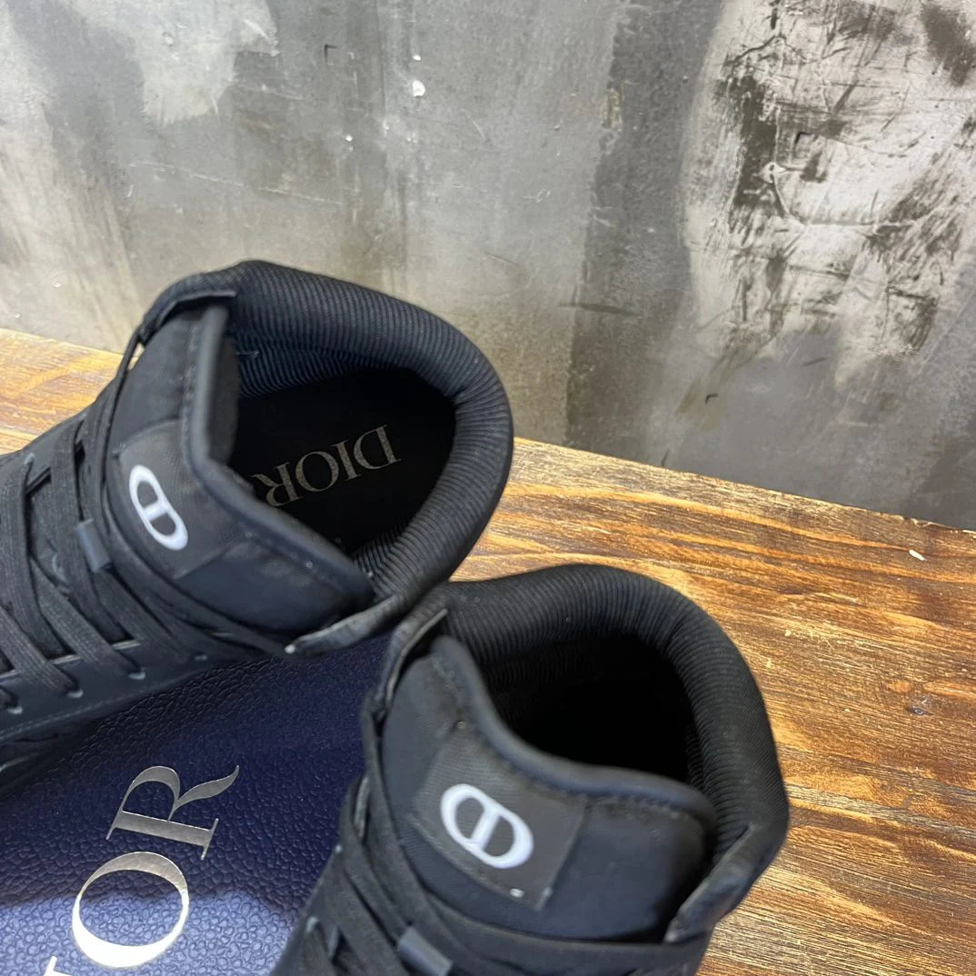 DIOR SNEAKER