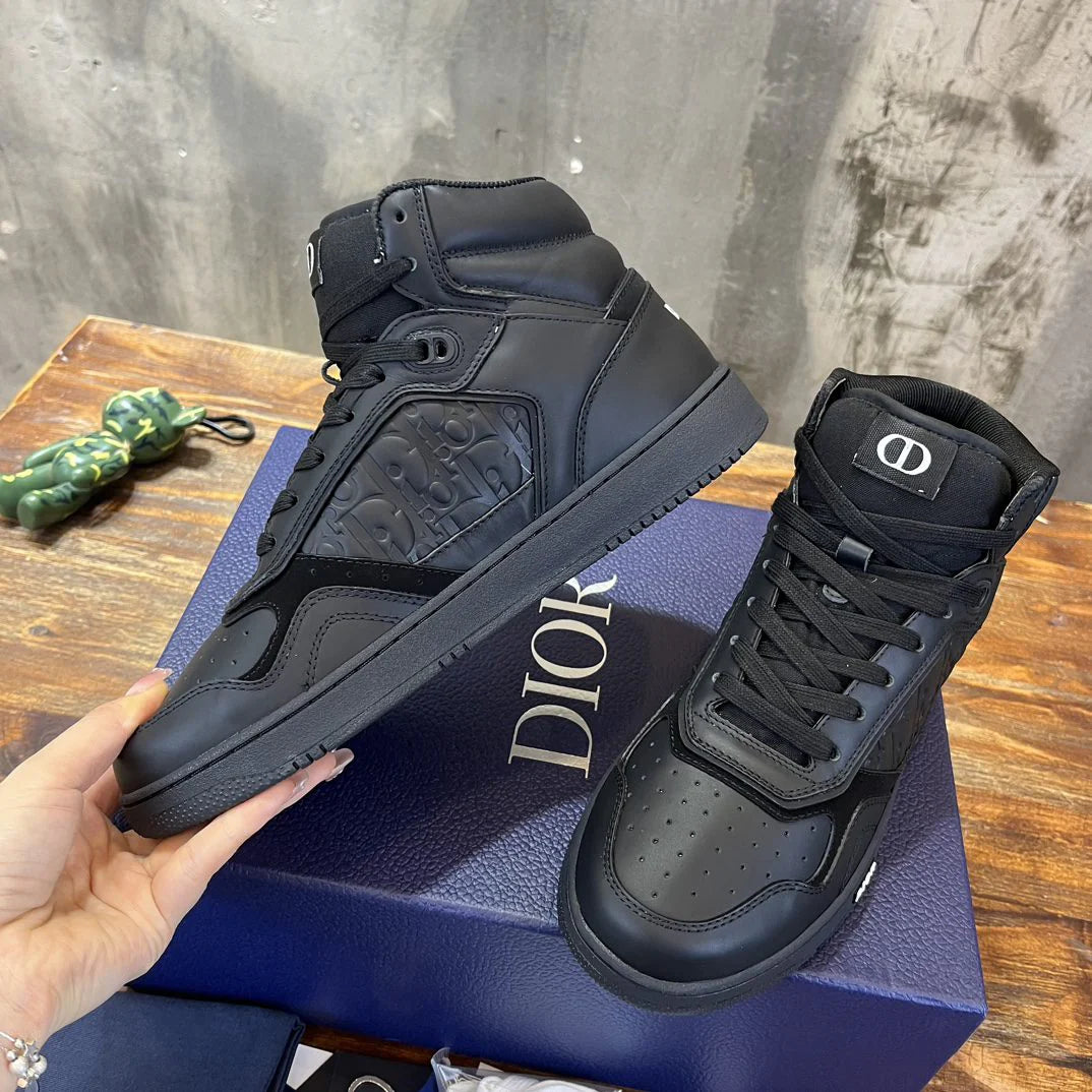 DIOR SNEAKER
