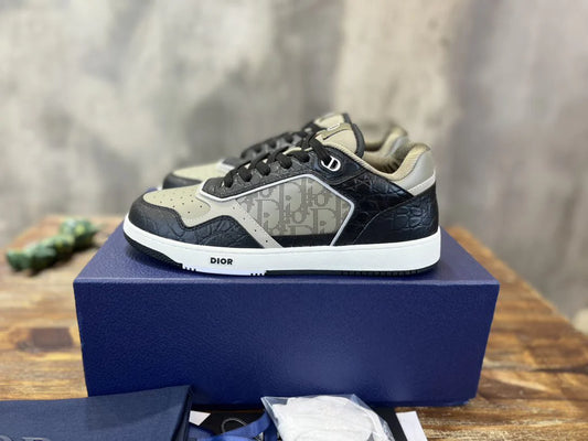 DIOR SNEAKER