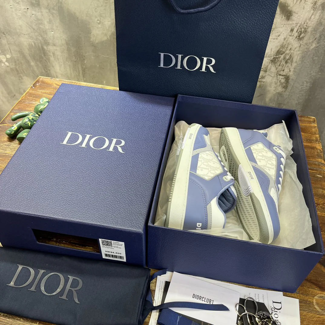 DIOR SNEAKER