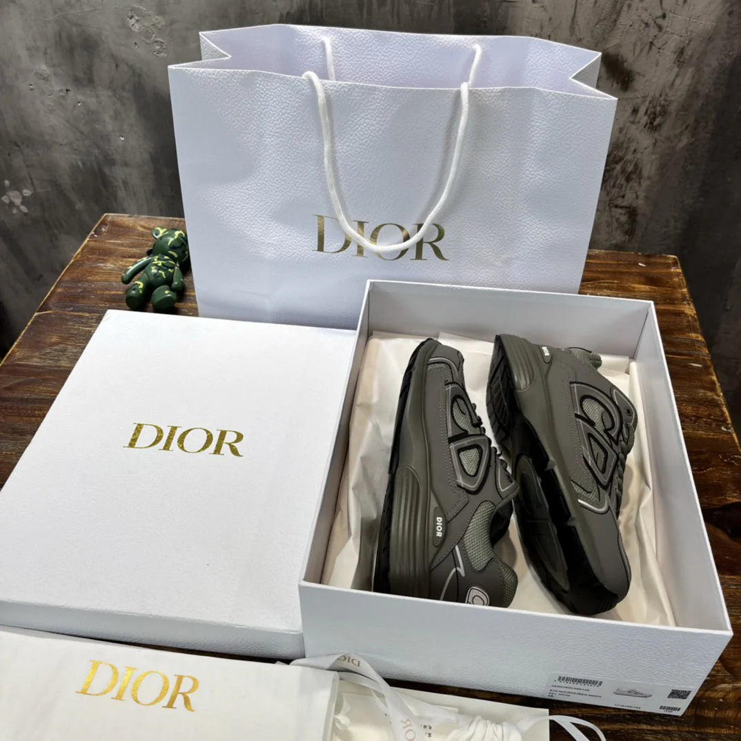 DIOR SNEAKER