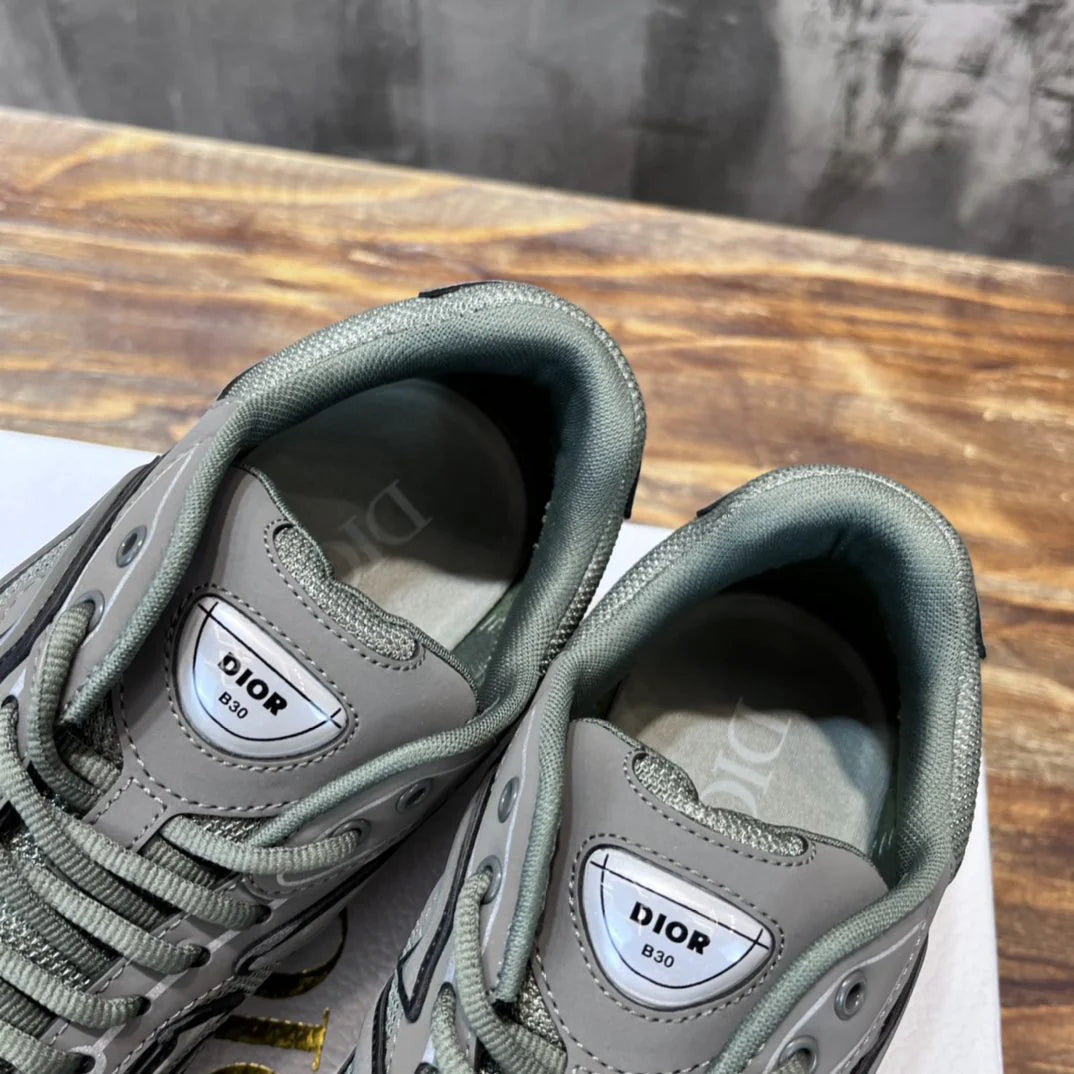 DIOR SNEAKER
