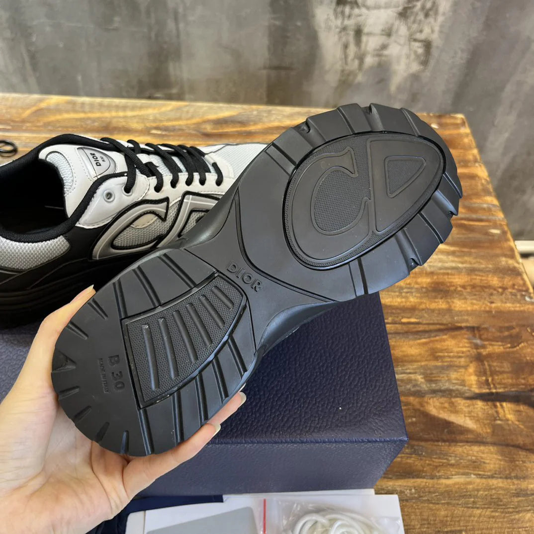 DIOR SNEAKER