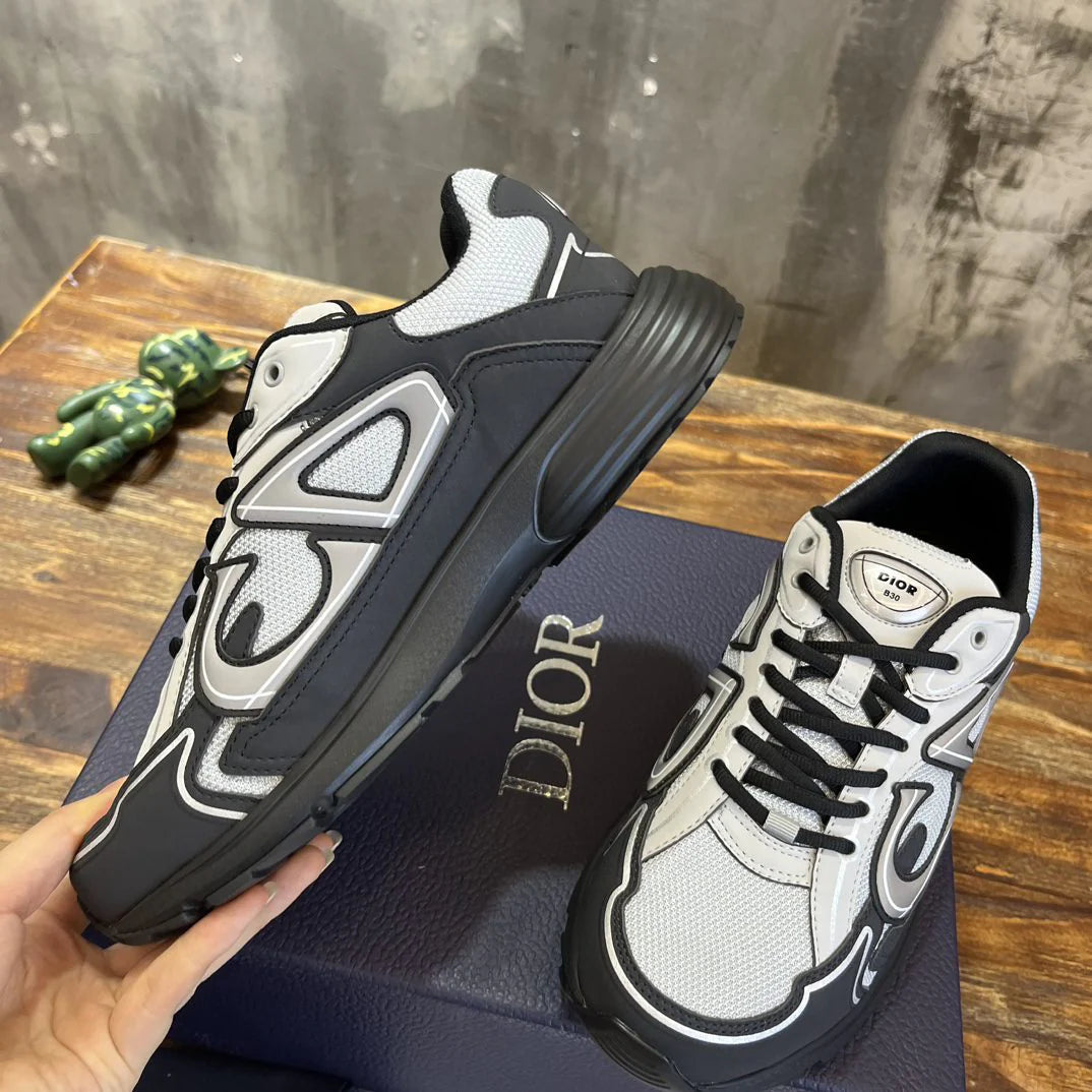 DIOR SNEAKER