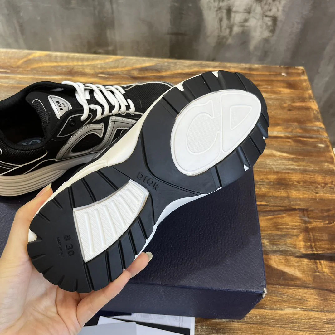 DIOR SNEAKER