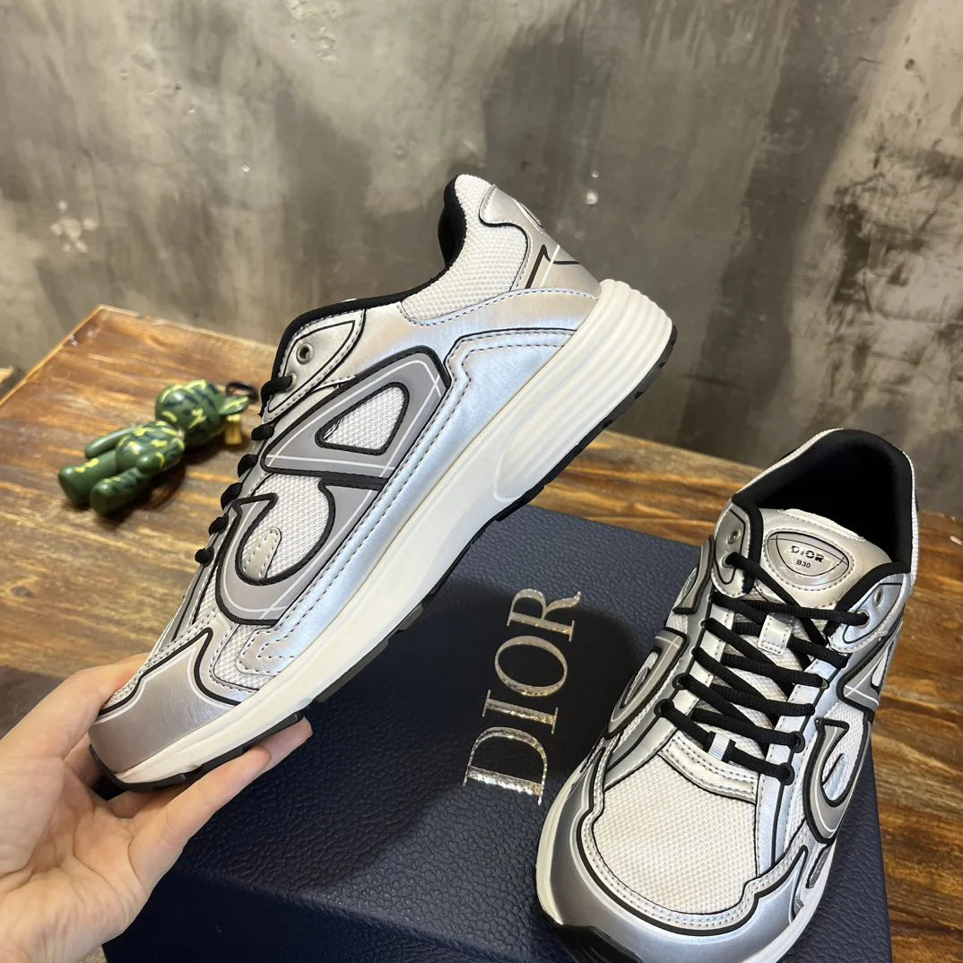 DIOR SNEAKER