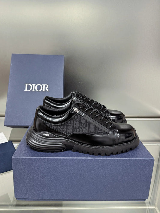 DIOR SNEAKER