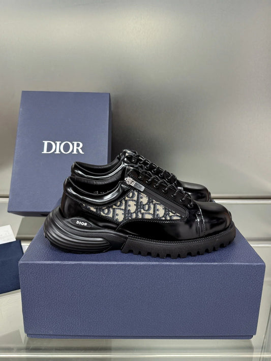 DIOR SNEAKER