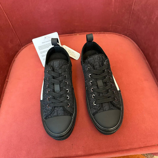 DIOR SNEAKER