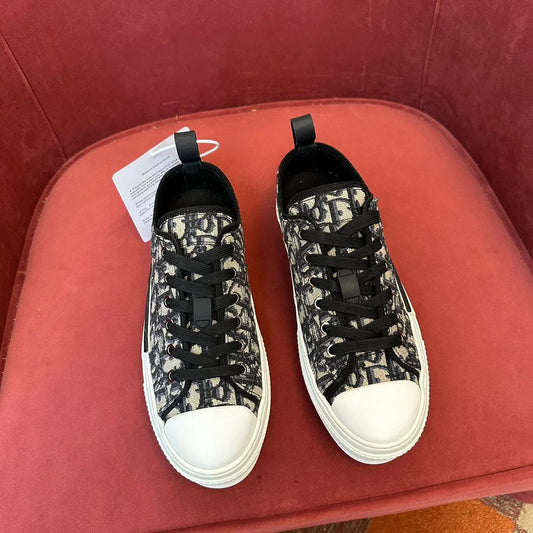 DIOR SNEAKER