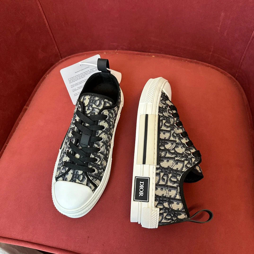 DIOR SNEAKER