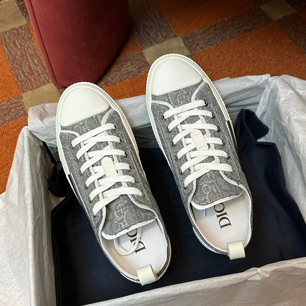 DIOR SNEAKER