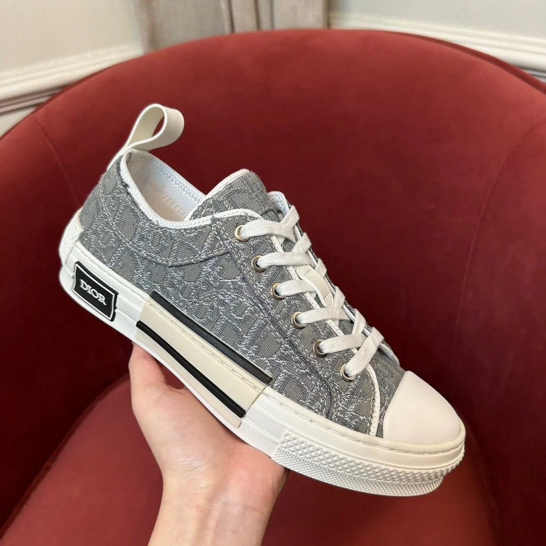 DIOR SNEAKER