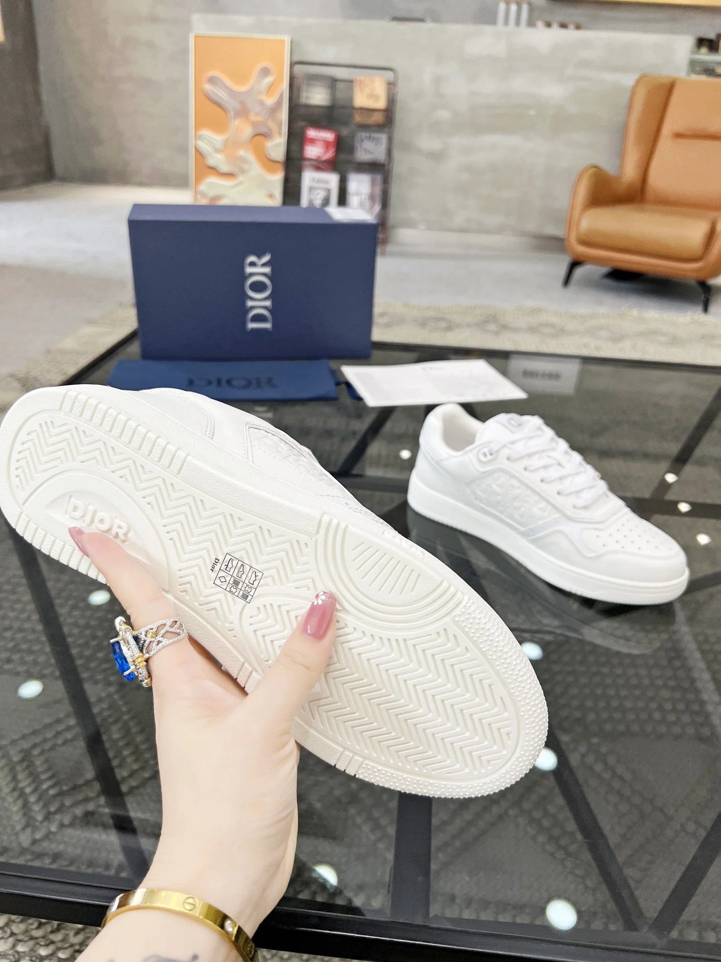 DIOR SNEAKER