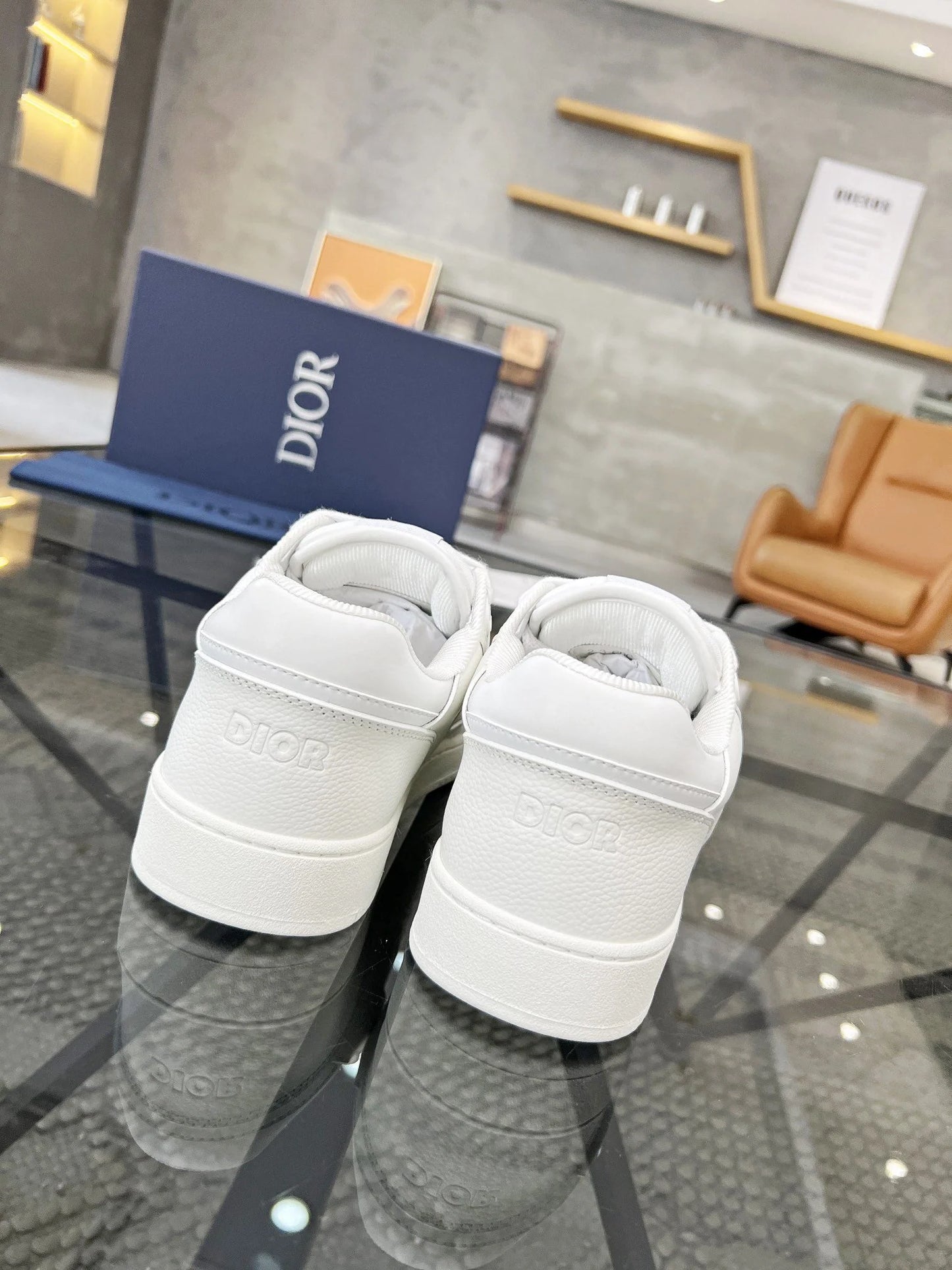 DIOR SNEAKER