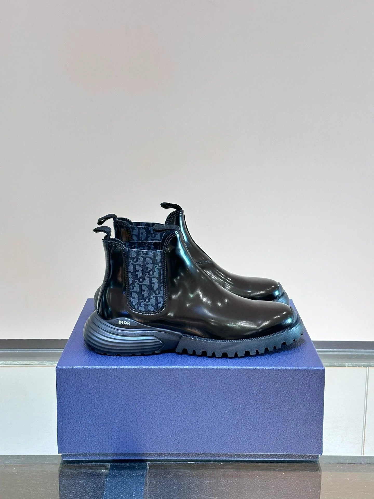 DIOR SNEAKER