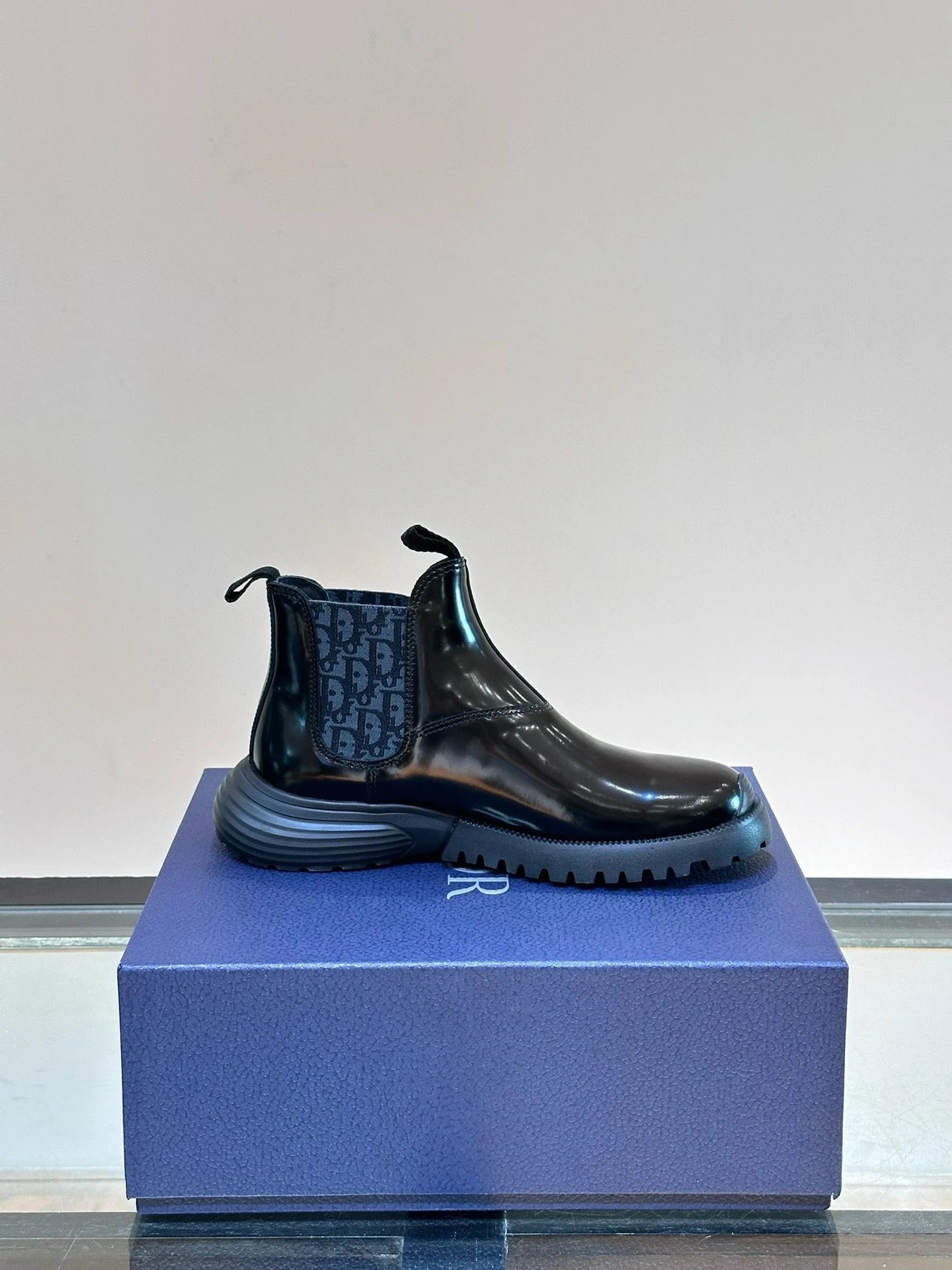 DIOR SNEAKER