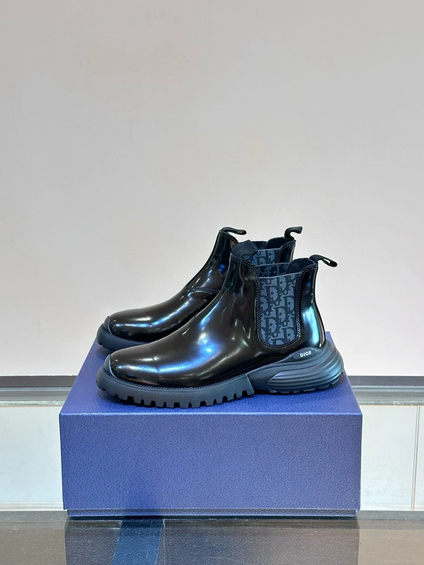 DIOR SNEAKER
