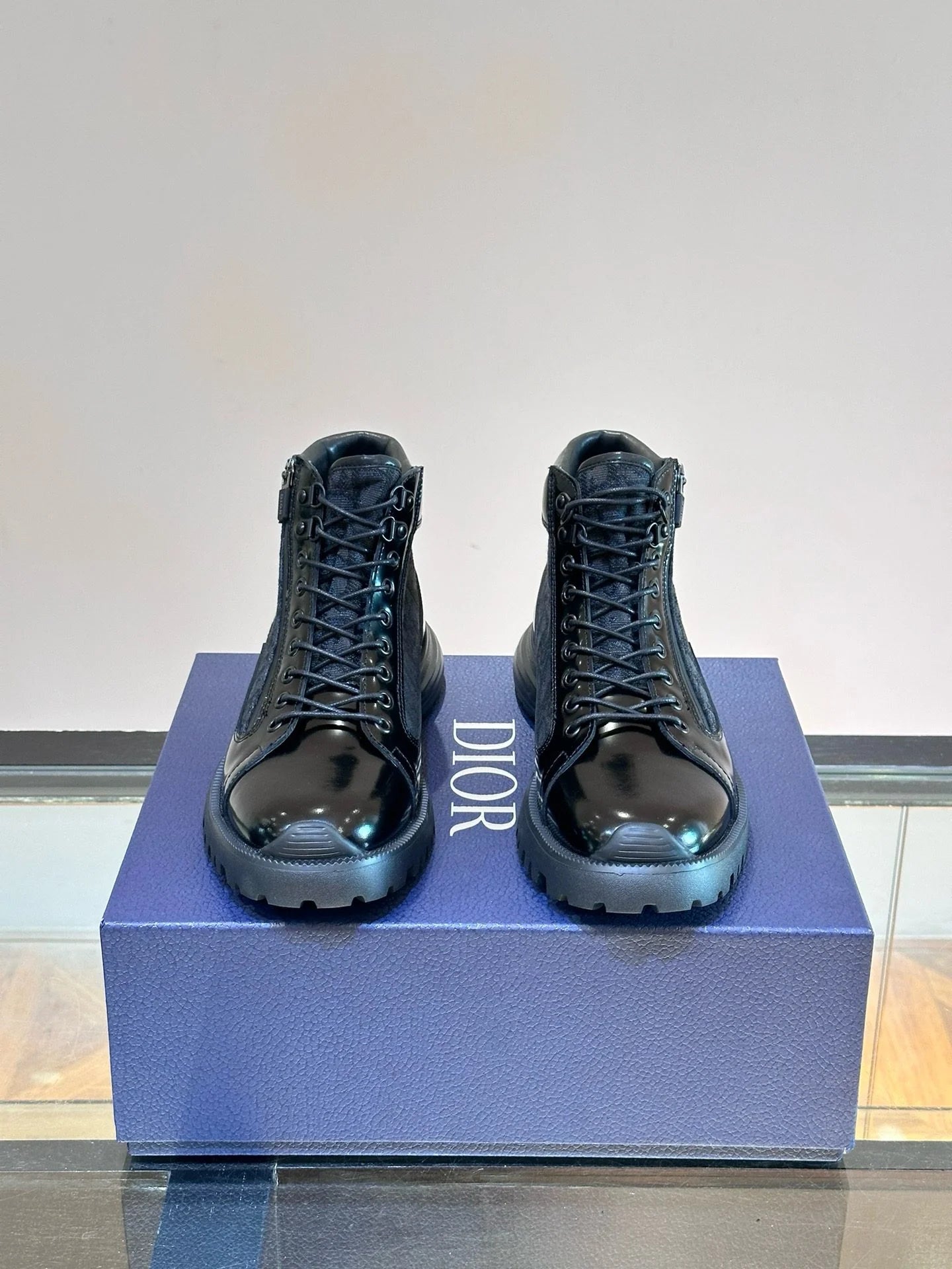 DIOR SNEAKER