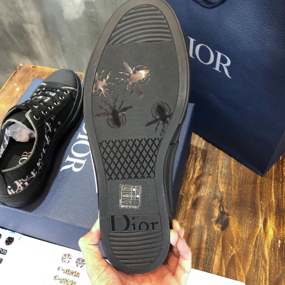 DIOR SNEAKER