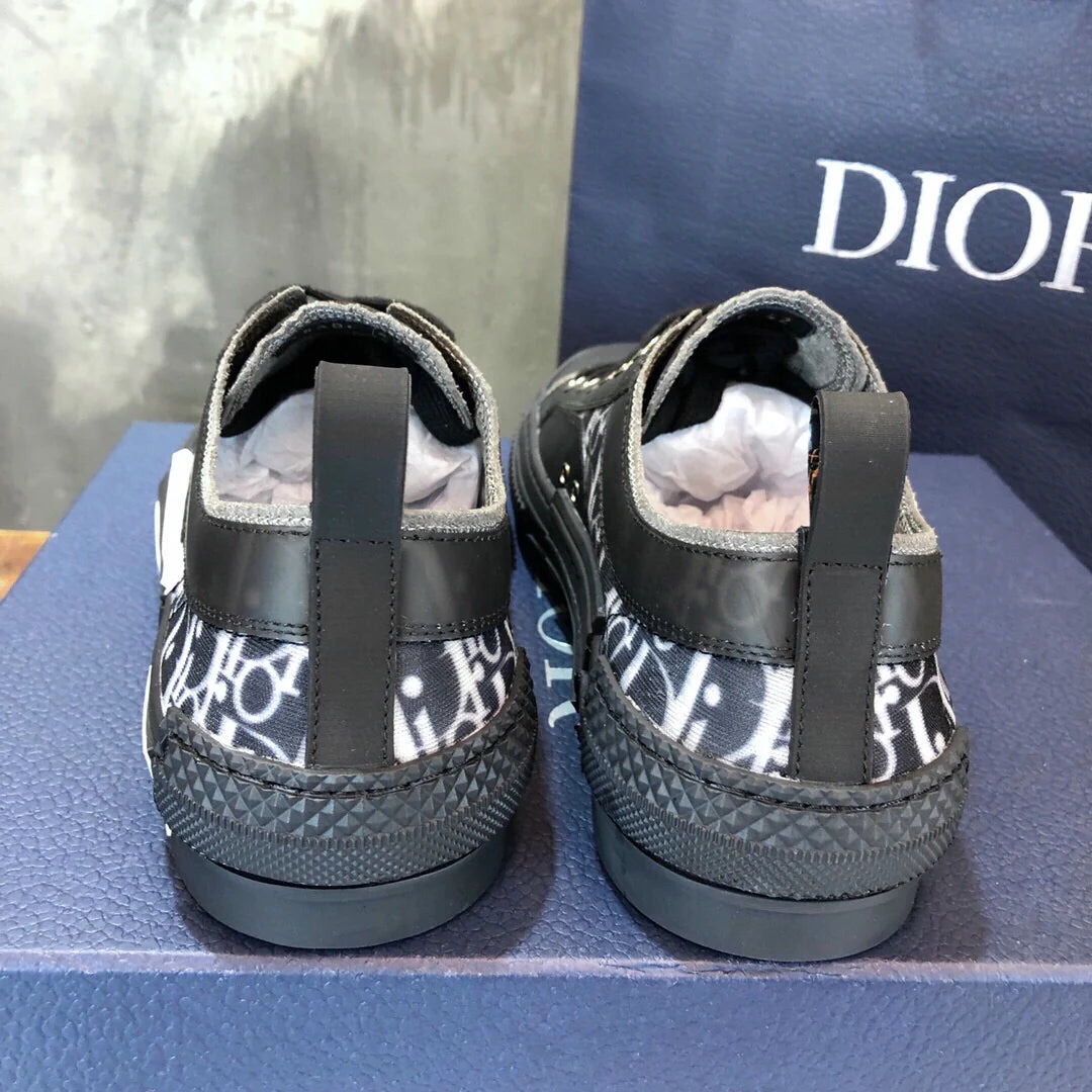 DIOR SNEAKER