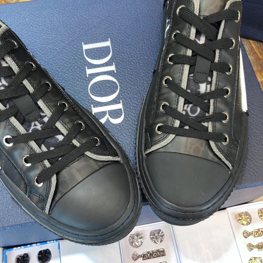 DIOR SNEAKER