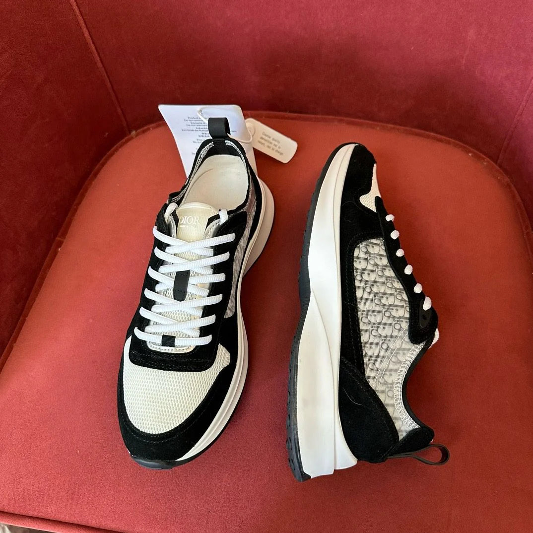 DIOR SNEAKER
