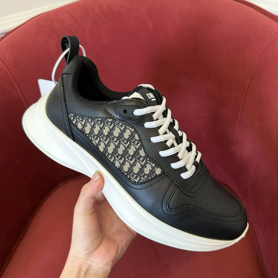 DIOR SNEAKER