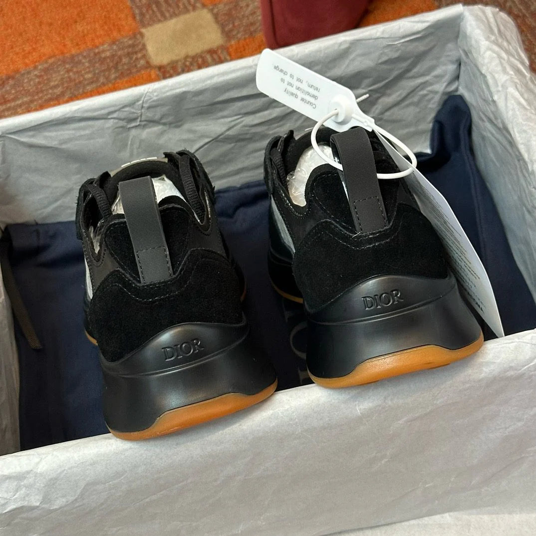 DIOR SNEAKER
