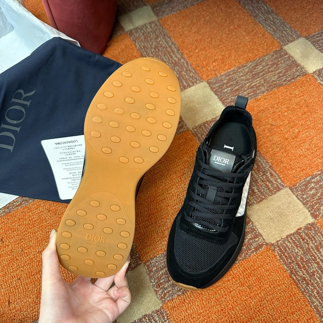 DIOR SNEAKER