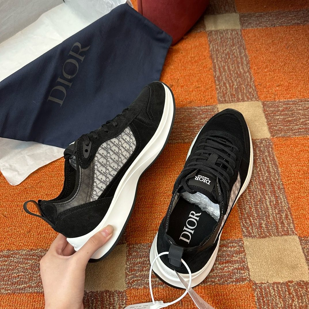 DIOR SNEAKER