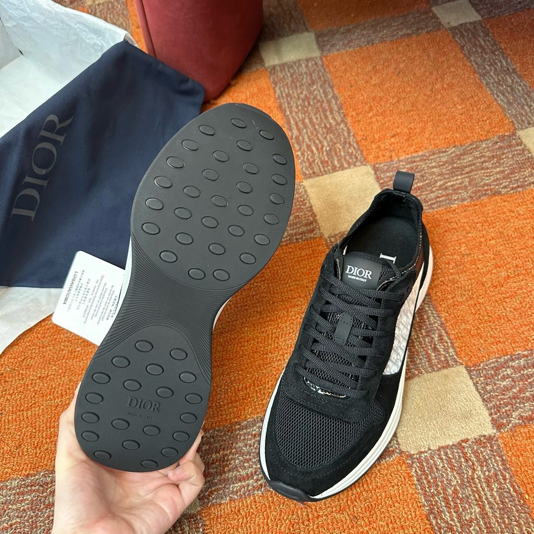 DIOR SNEAKER