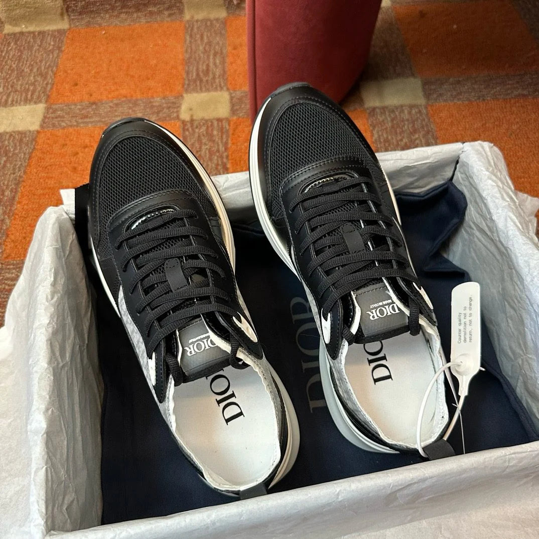DIOR SNEAKER