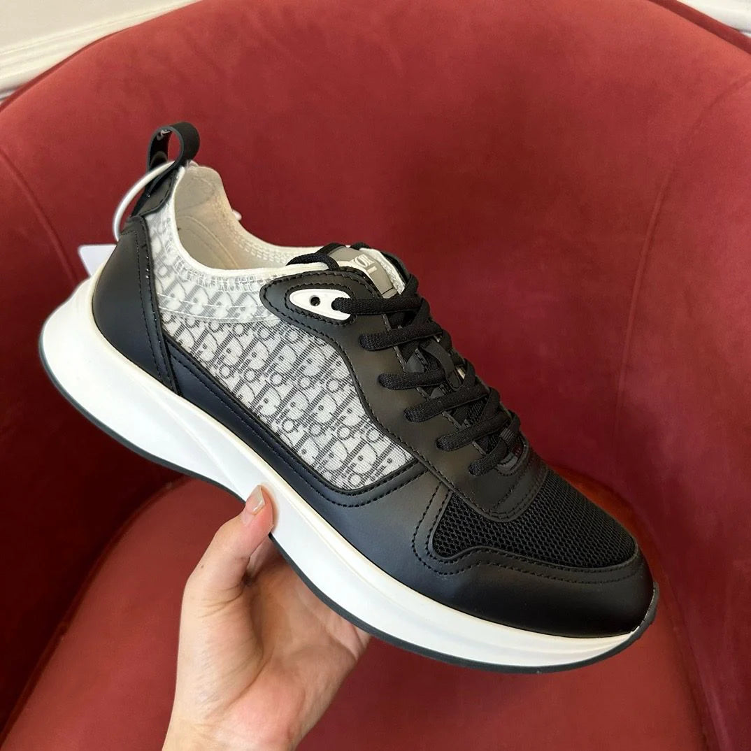 DIOR SNEAKER