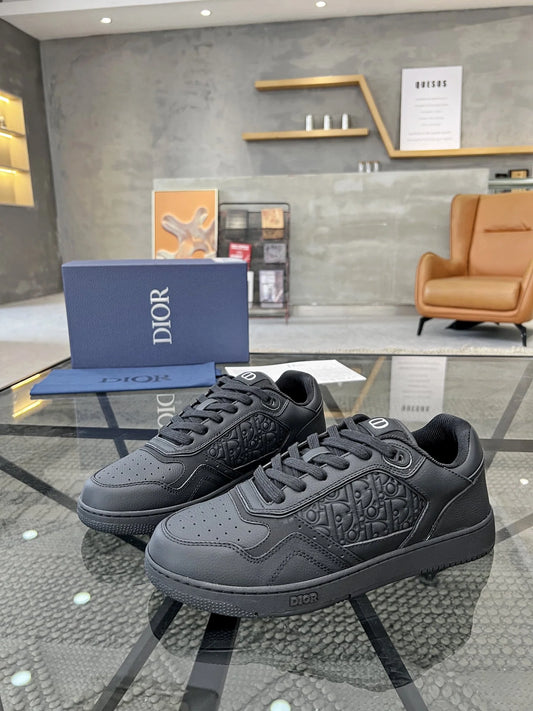 DIOR SNEAKER