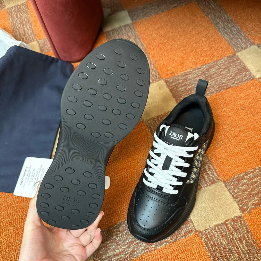 DIOR SNEAKER