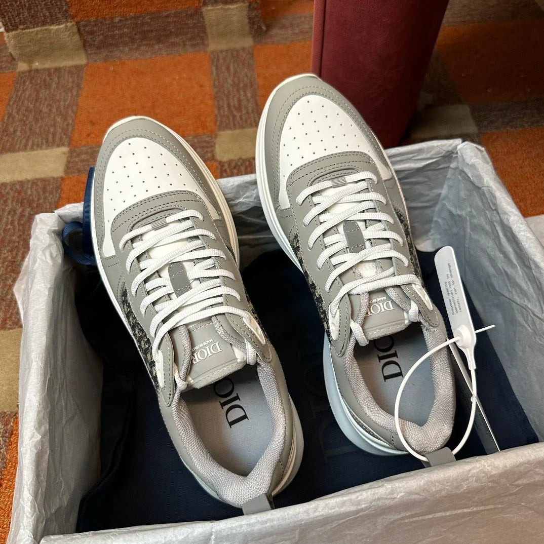 DIOR SNEAKER