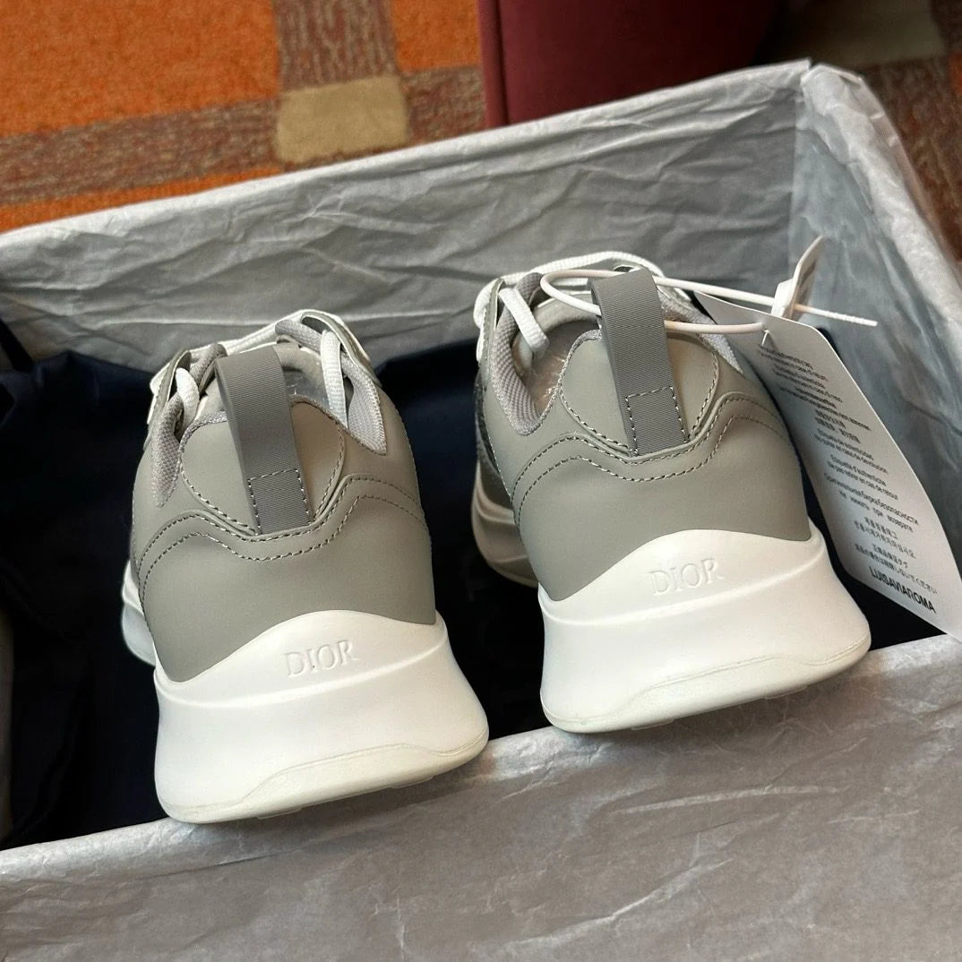 DIOR SNEAKER