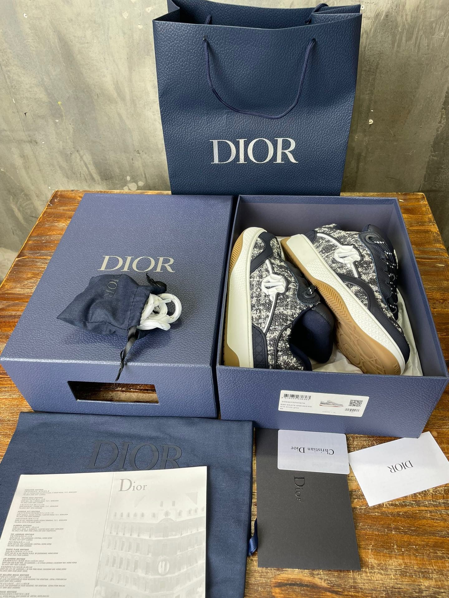 DIOR SNEAKER